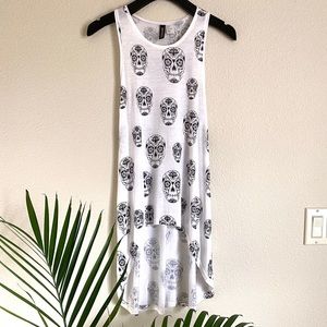 Hi-Lo Skull Sleeveless Top